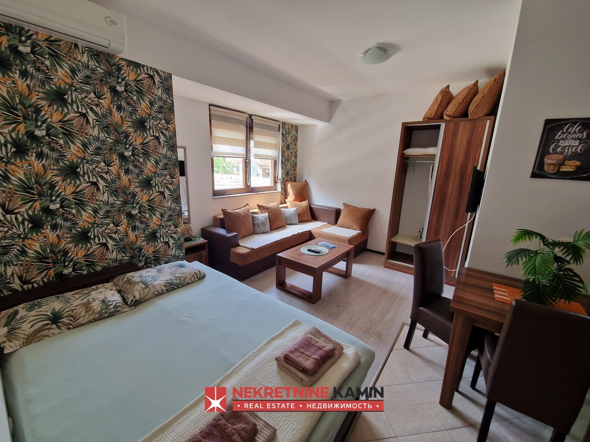 Izdaje se studio apartman kod Voli marketa, Budva